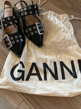 BRAND NEW Ganni Buckle flats
